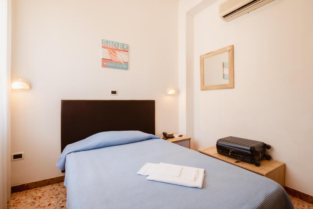 Hotel Villa Del Mare Senigallia Kültér fotó