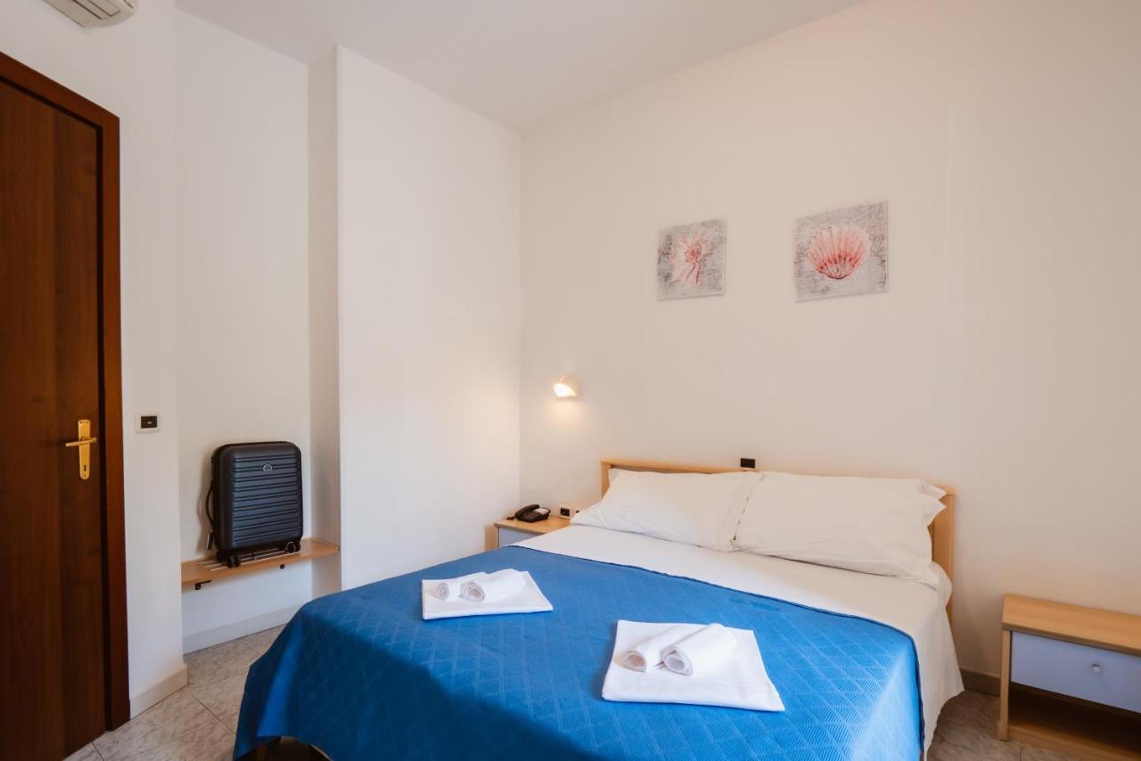 Hotel Villa Del Mare Senigallia Kültér fotó