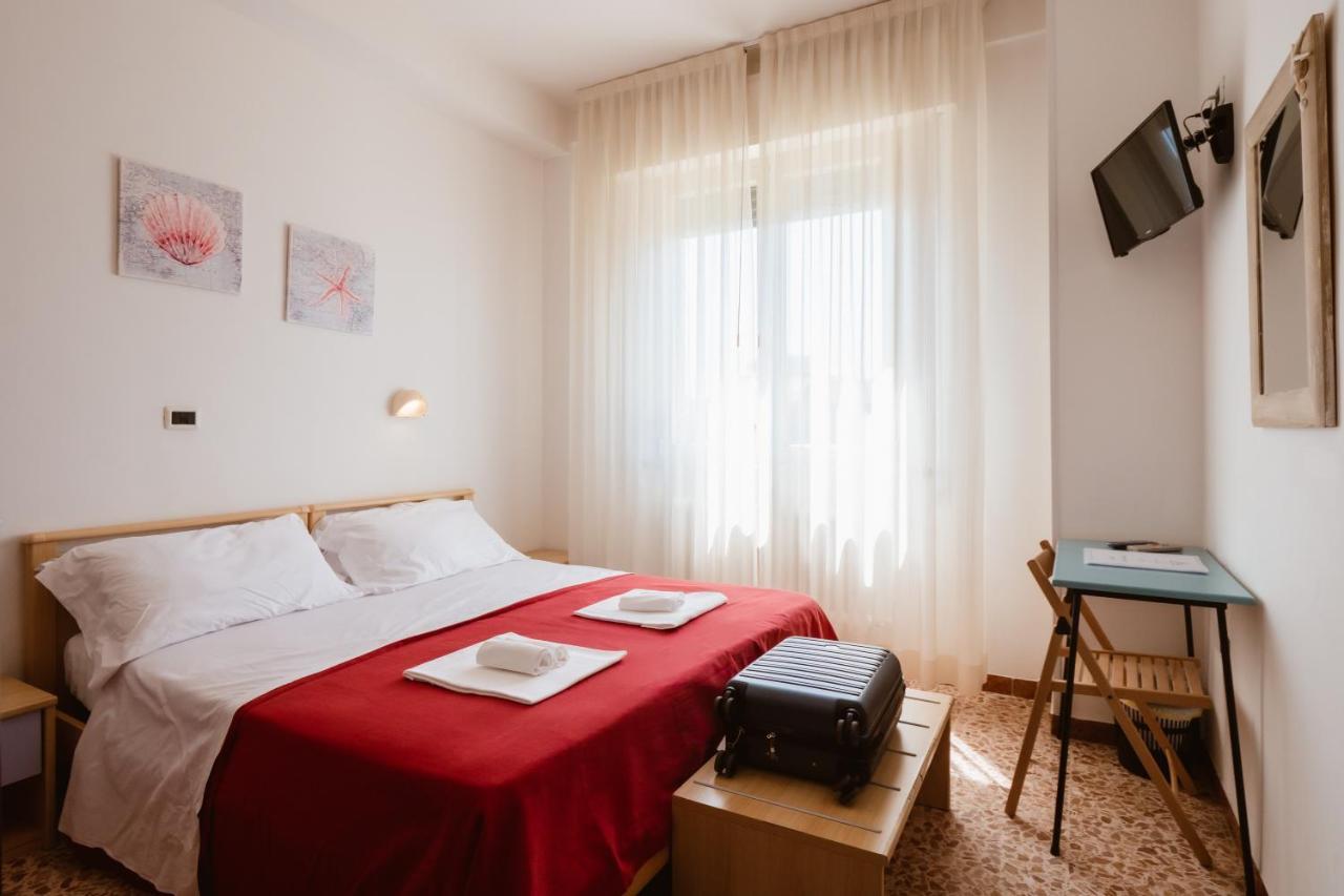 Hotel Villa Del Mare Senigallia Kültér fotó